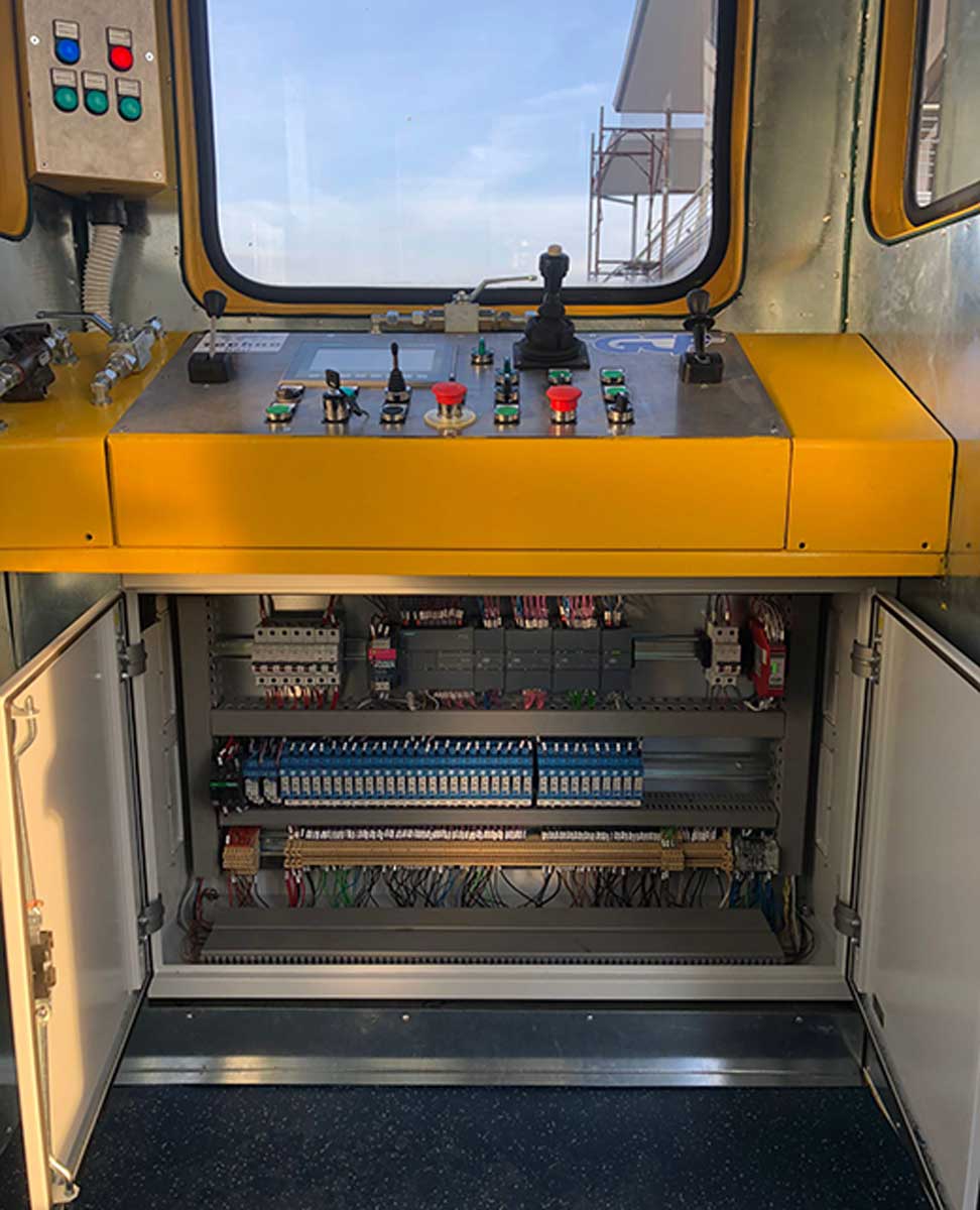 Interno treno Techno Rail Group